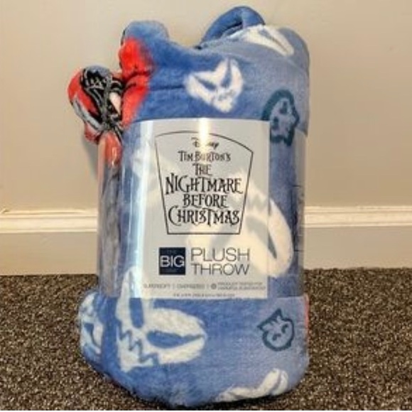 The nightmare before Christmas  Throw Blanket - Picture 2 of 4